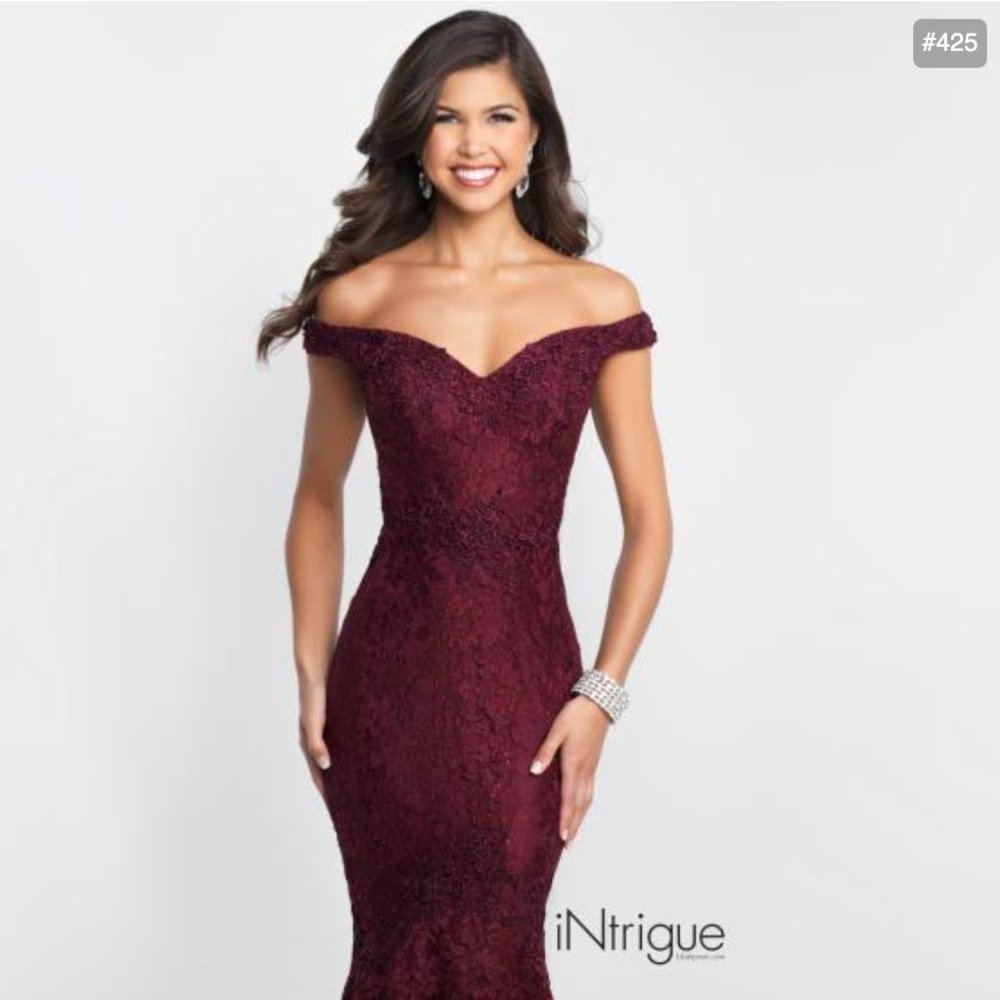 prom dress/evening gown mermaid style designer: @sherrihill